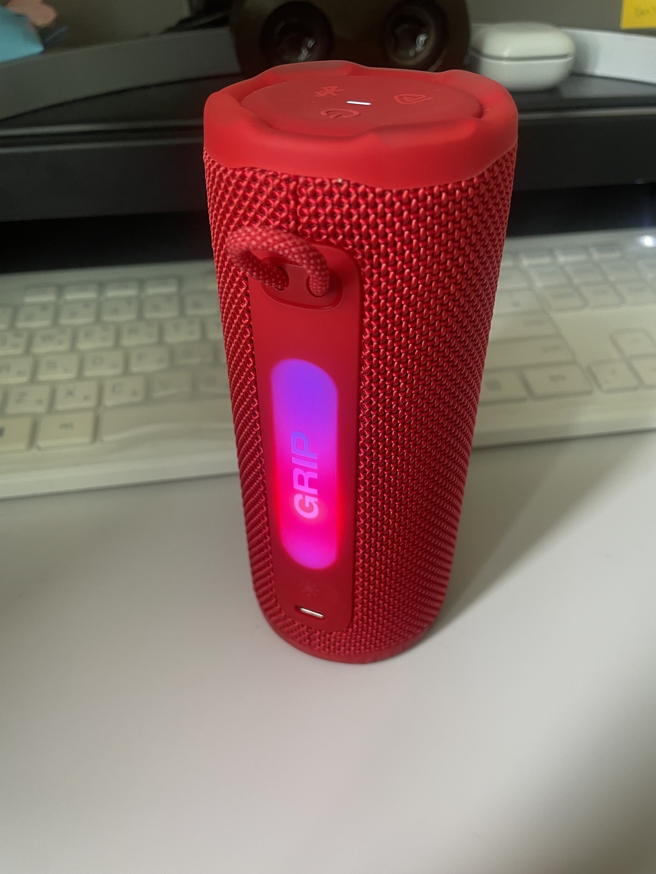 [라이브 CASE] JBL GRIP 휴대용 캠핑 LED 조명 블루투스 무선 스피커 제품 이미지