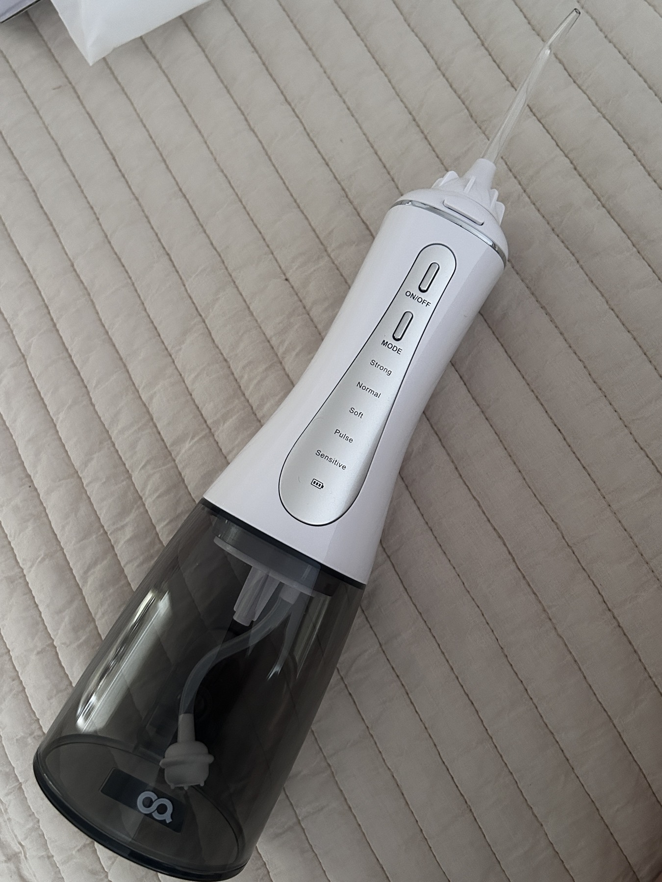 오아 클린이워터B 휴대용 무선 치아 구강세정기 물치실 칫솔 치간 부모님 선물 제품 이미지