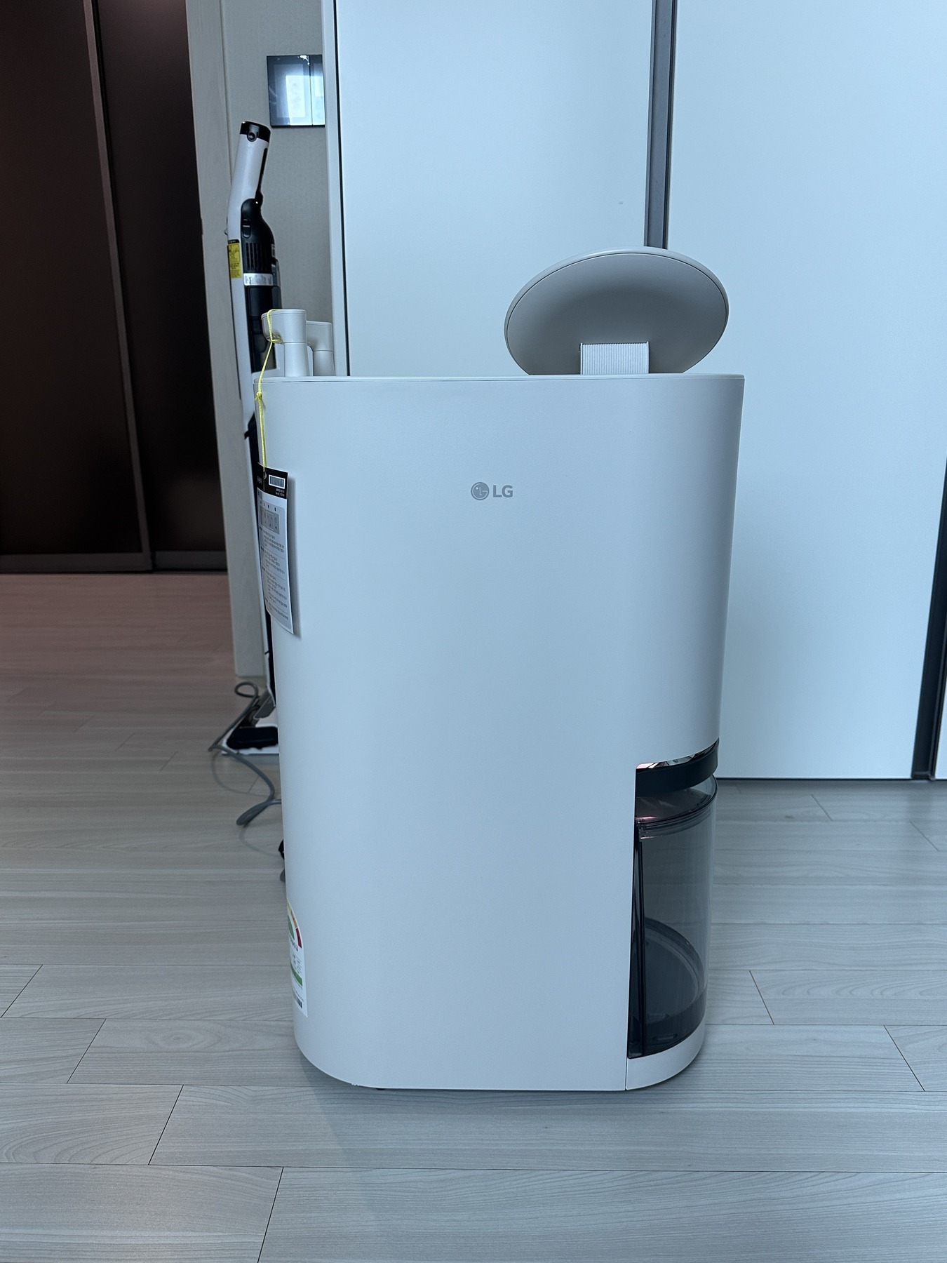 LG 휘센 오브제컬렉션 자동건조 1등급 제습기 21L 카밍베이지 제품 이미지